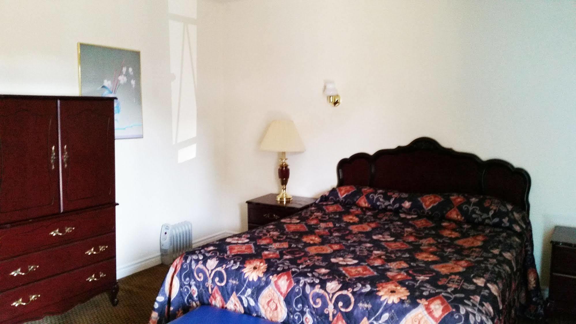 Olympia Motel 2*